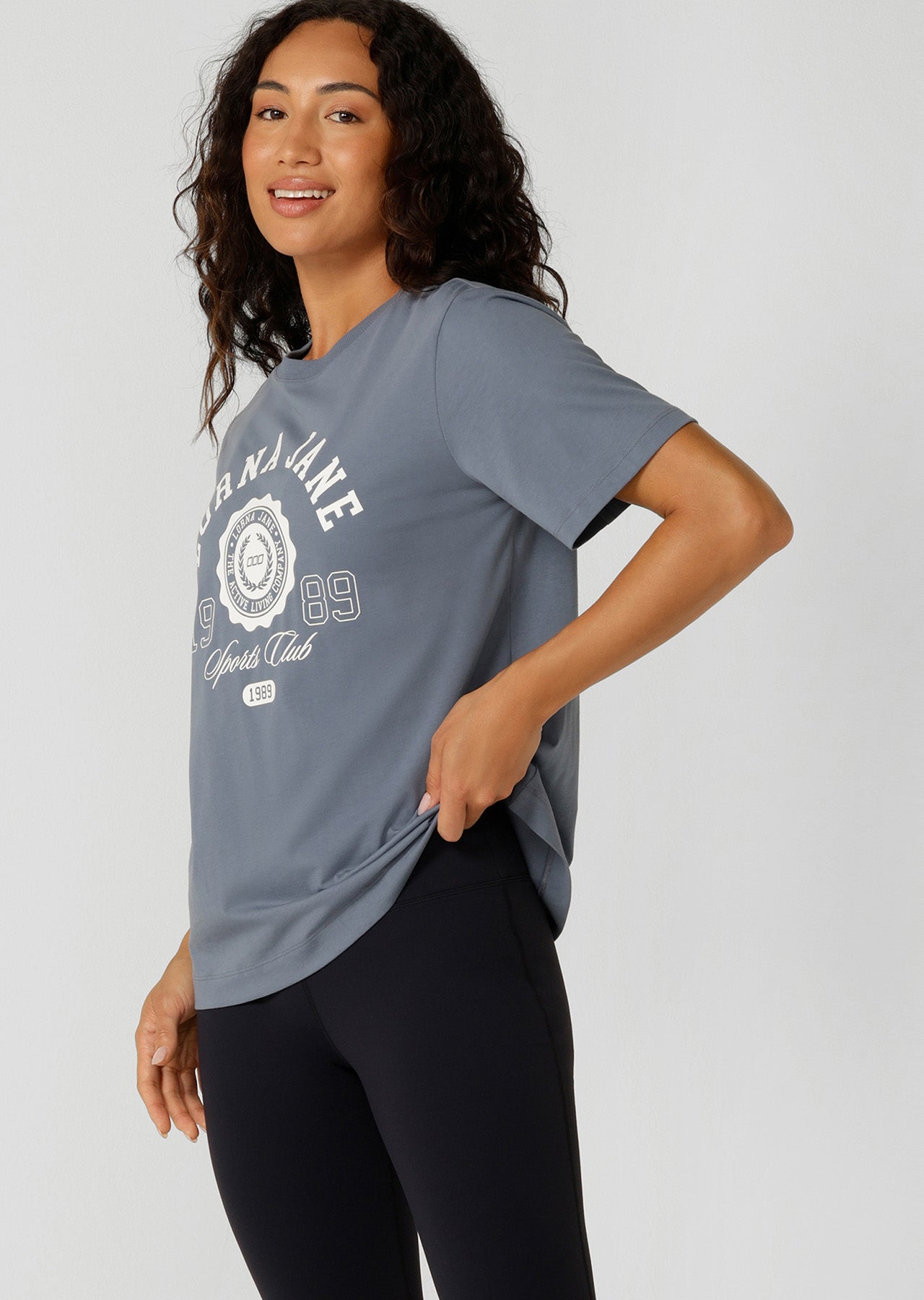 Lorna Jane Alumni Graphic Relaxed T-Shirt - Powder Grey