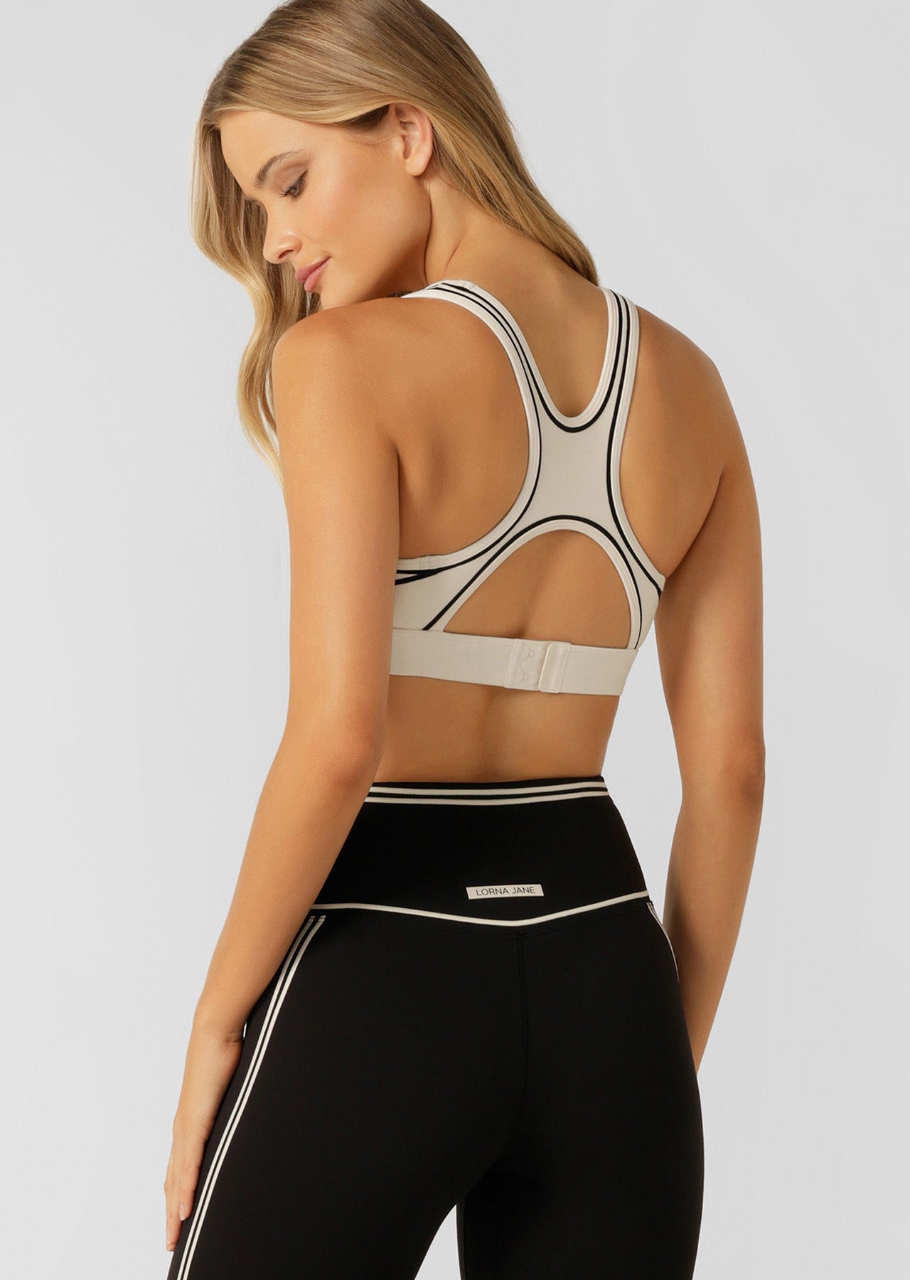 Lorna Jane Playmaker High Support Sports Bra - Cream