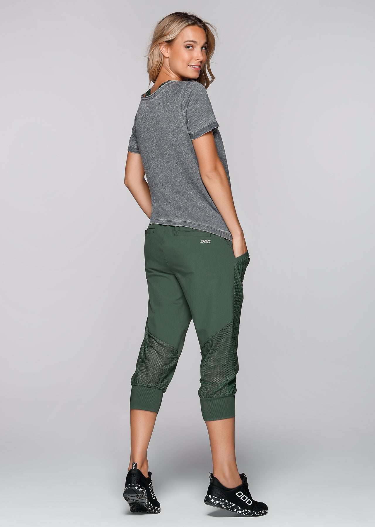 Lorna Jane Clover Active 3/4 Pants - Military
