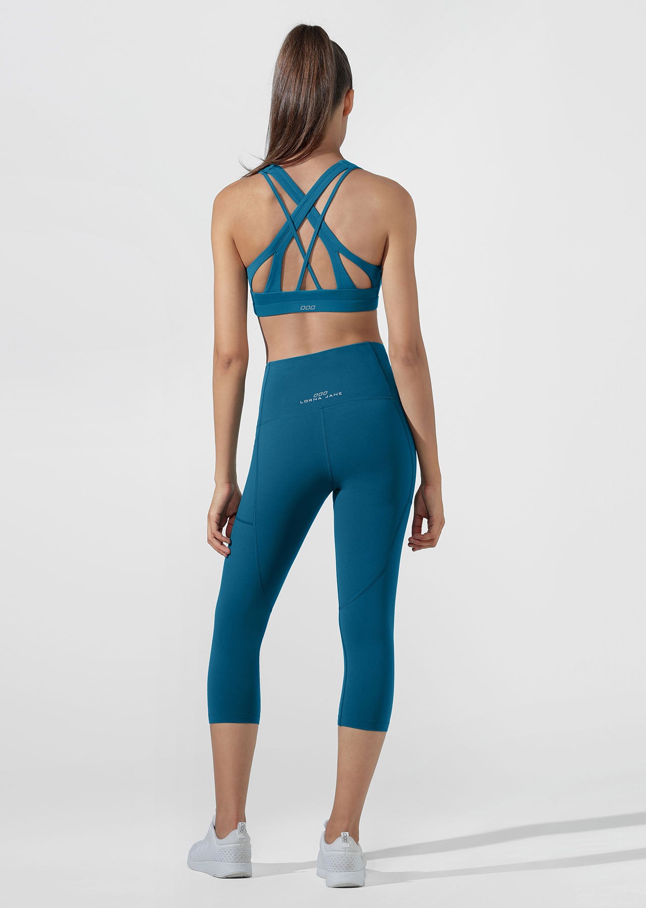 Lorna Jane Cross Comfort Sports Bra - Everteal