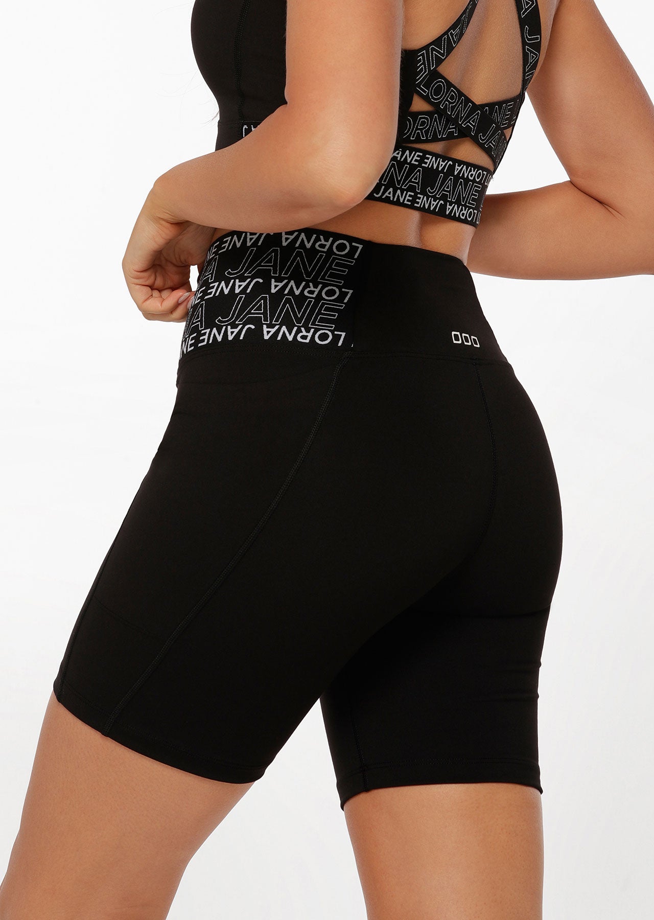 Lorna Jane Superior Phone Pocket Bike Shorts - Black
