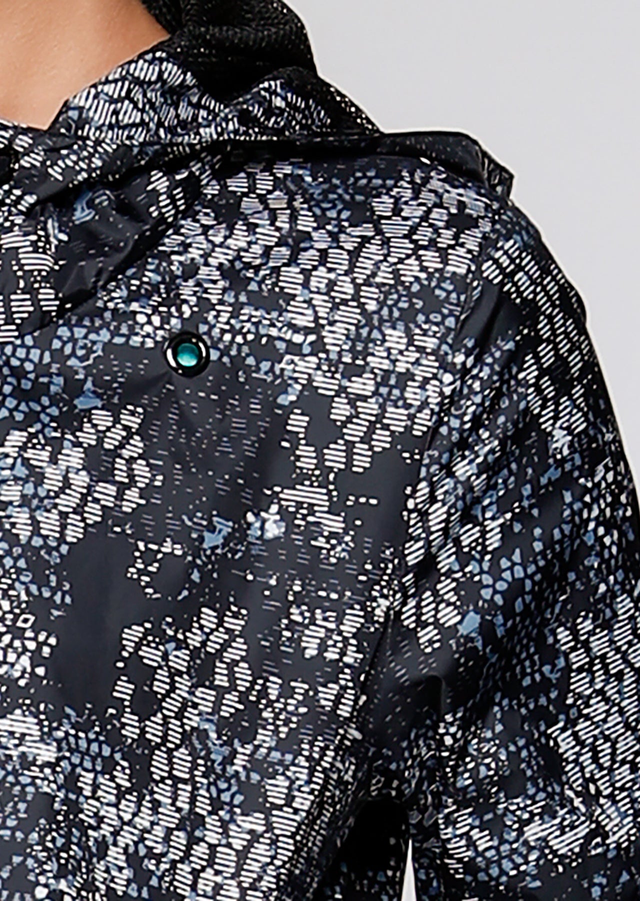 Lorna Jane No Distractions Jacket - Black/White