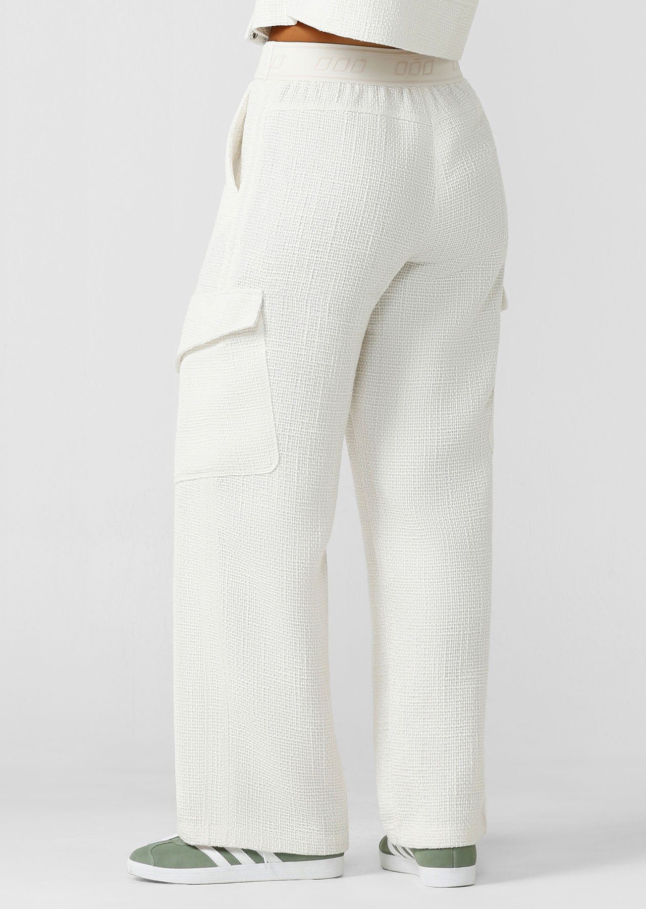 Lorna Jane Apres Sport Boucle Cargo Pant - Porcelain