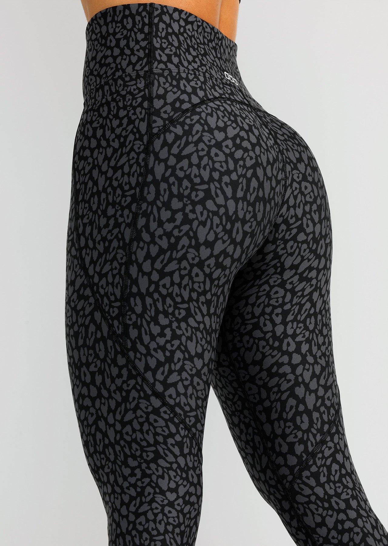 Lorna Jane Amy Phone Pocket Ankle Biter Tech Leggings - Incognito Animal Print