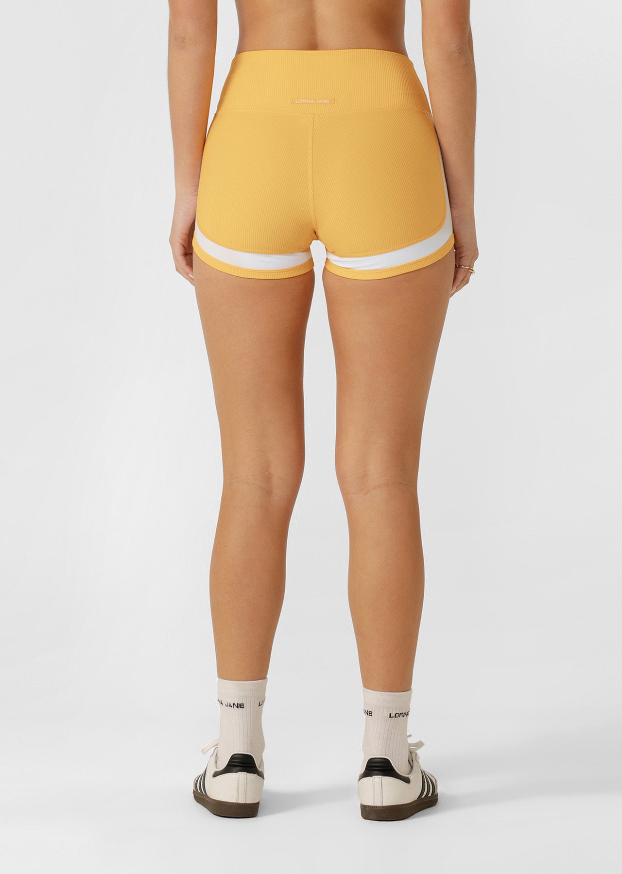 Lorna Jane Camp Cove Cheeky Rib Bike Shorts - Mango