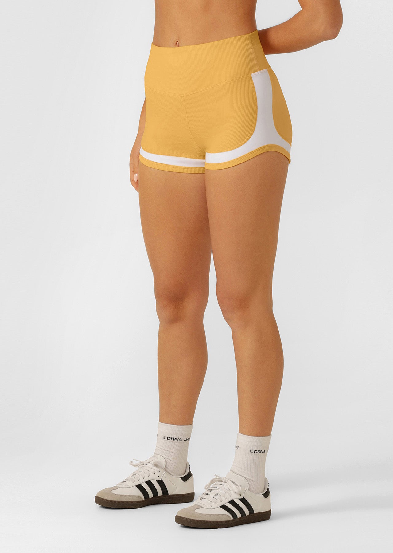 Lorna Jane Camp Cove Cheeky Rib Bike Shorts - Mango