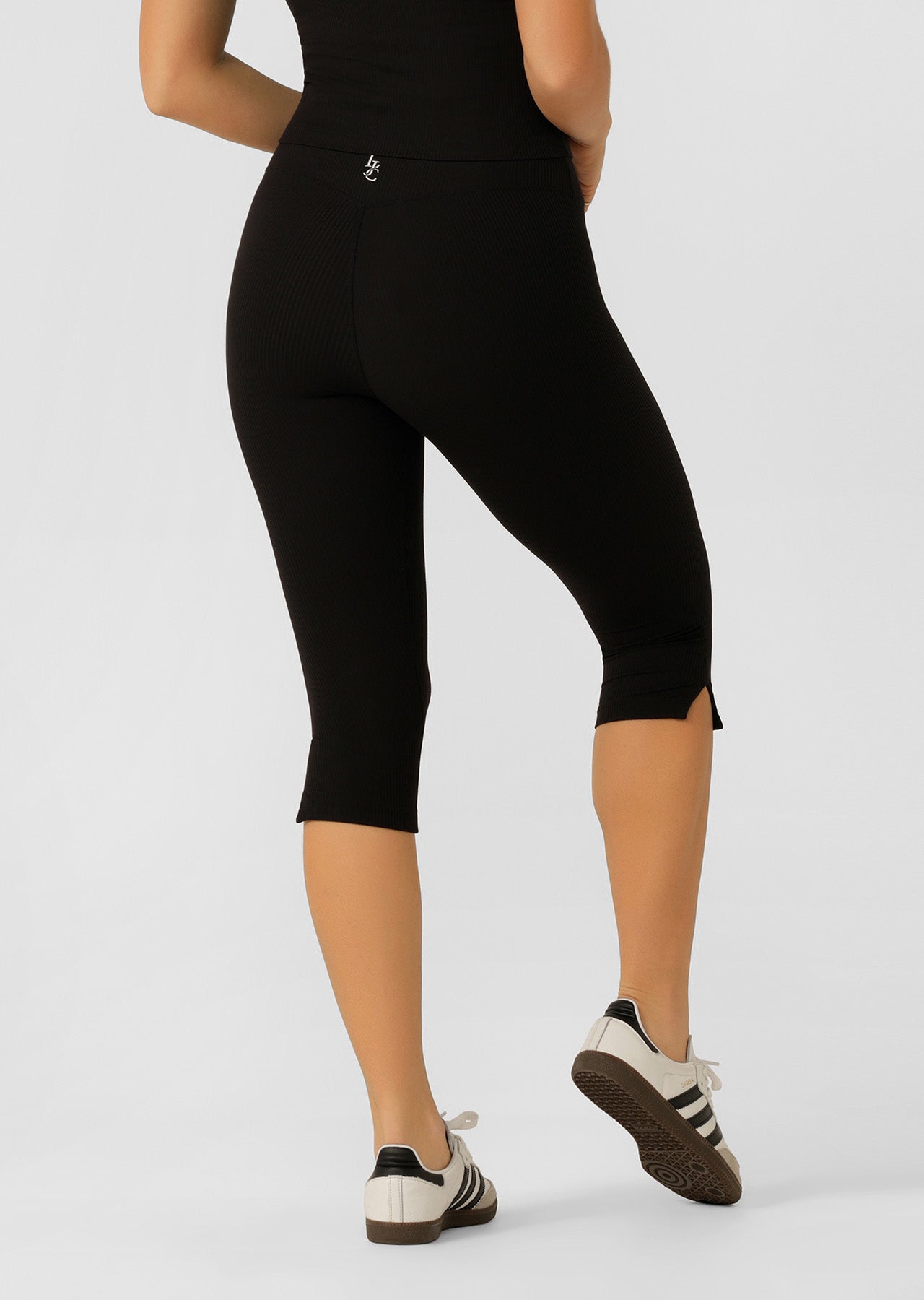 Lorna Jane Irresistible 3/4 Capri Leggings - Black