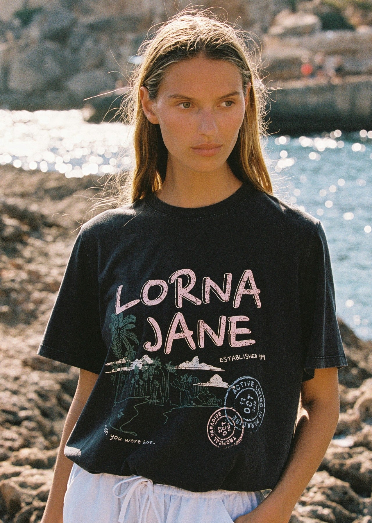 Lorna Jane Wish You Were Here Washed Relaxed T-Shirt - Washed Black