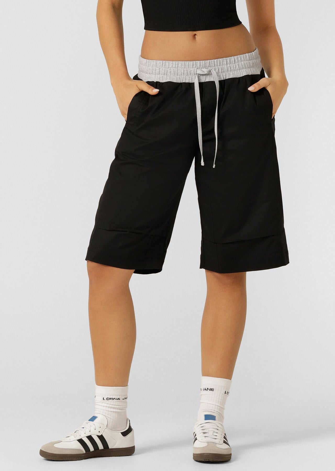 Lorna Jane Flashdance 3/4 Shorts - Black