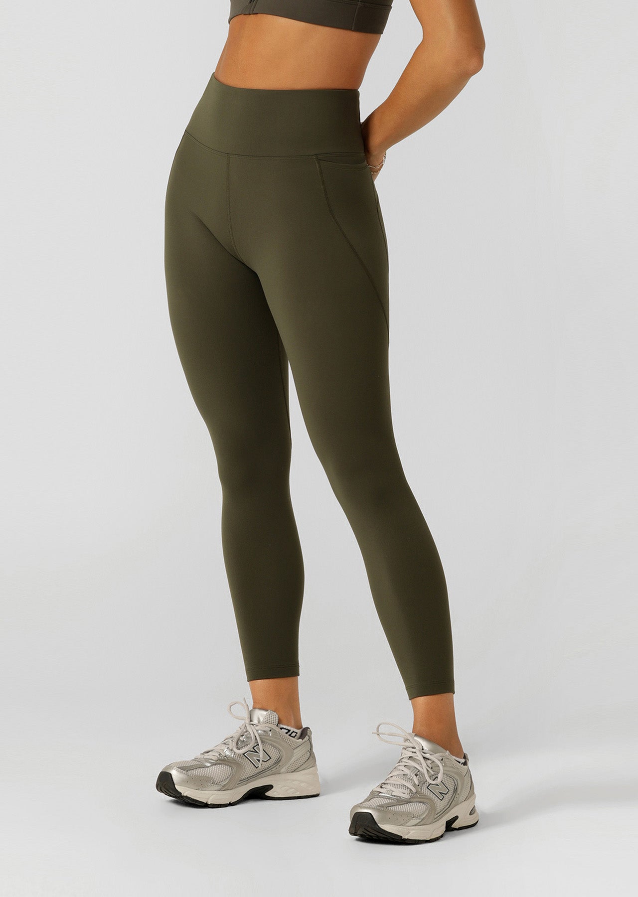Lorna Jane Amy Thermal Phone Pocket Ankle Biter Leggings - Dark Luxury Green