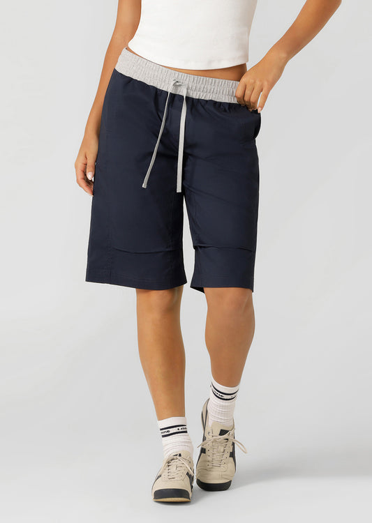 Lorna Jane Flashdance 3/4 Shorts - Platinum Navy
