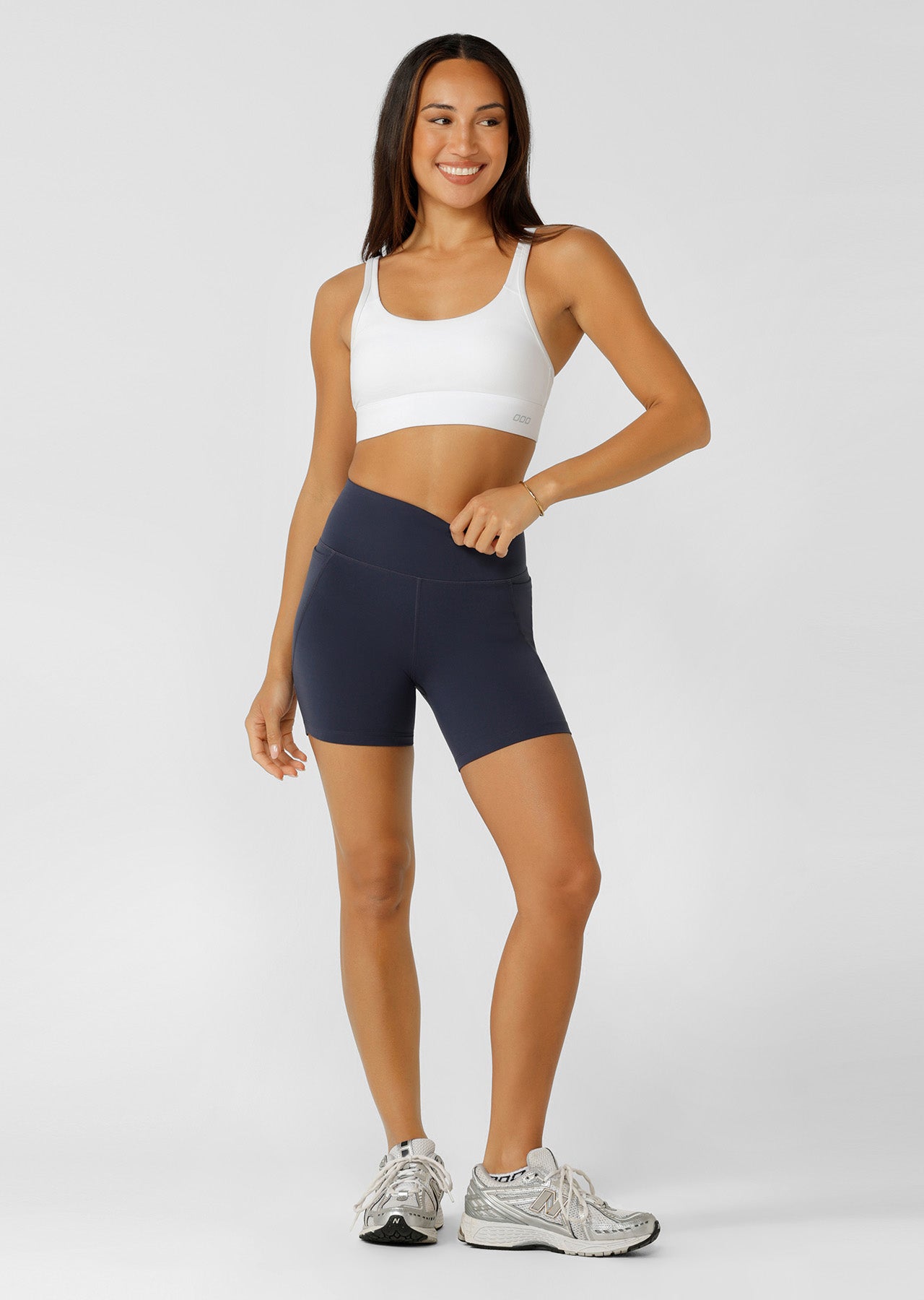 Lorna Jane Amy No Chafe Phone Pocket 14cm Bike Shorts - Agave Green