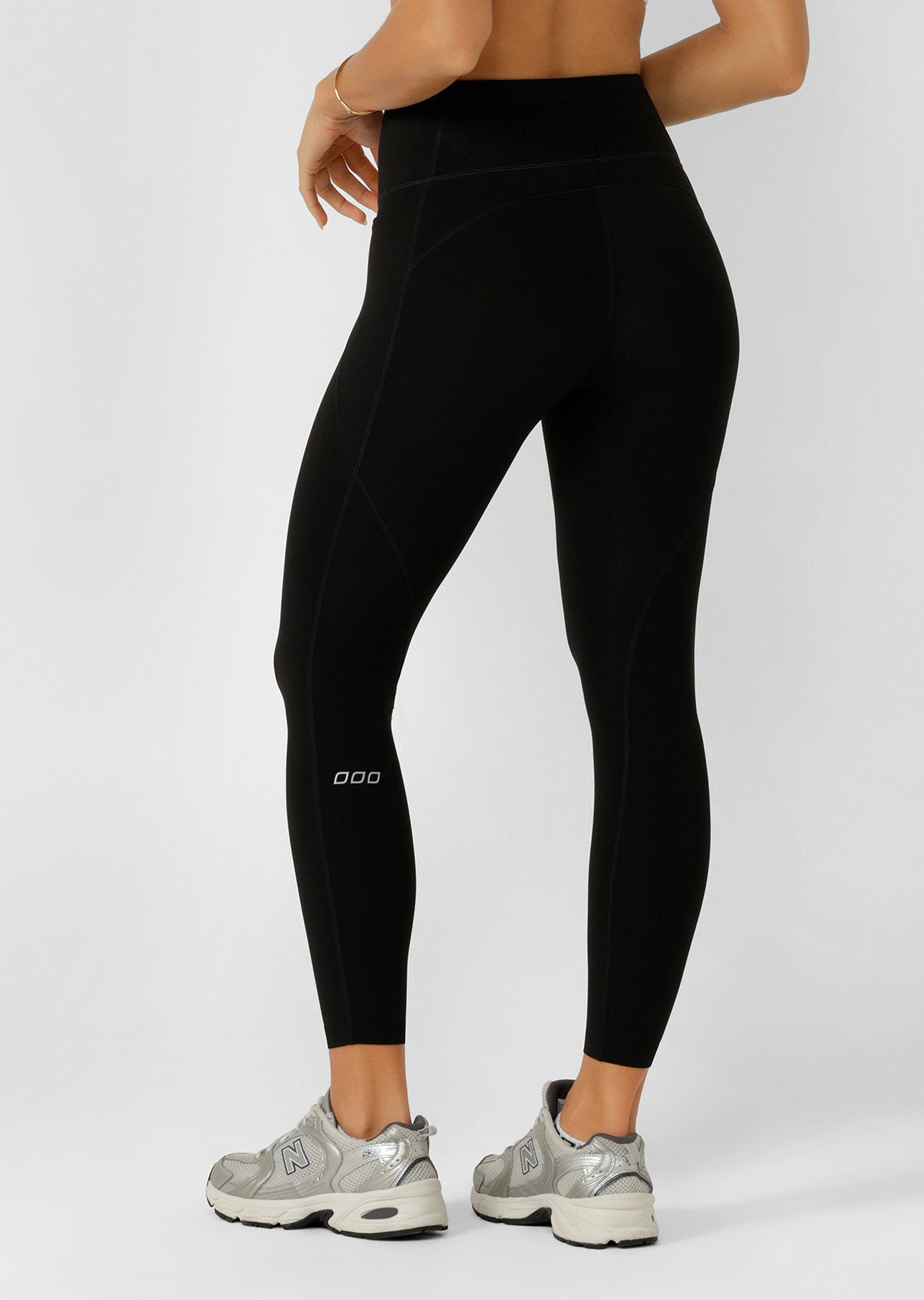 Lorna Jane Amy No Chafe Phone Pocket Ankle Biter Leggings - Recycled Black