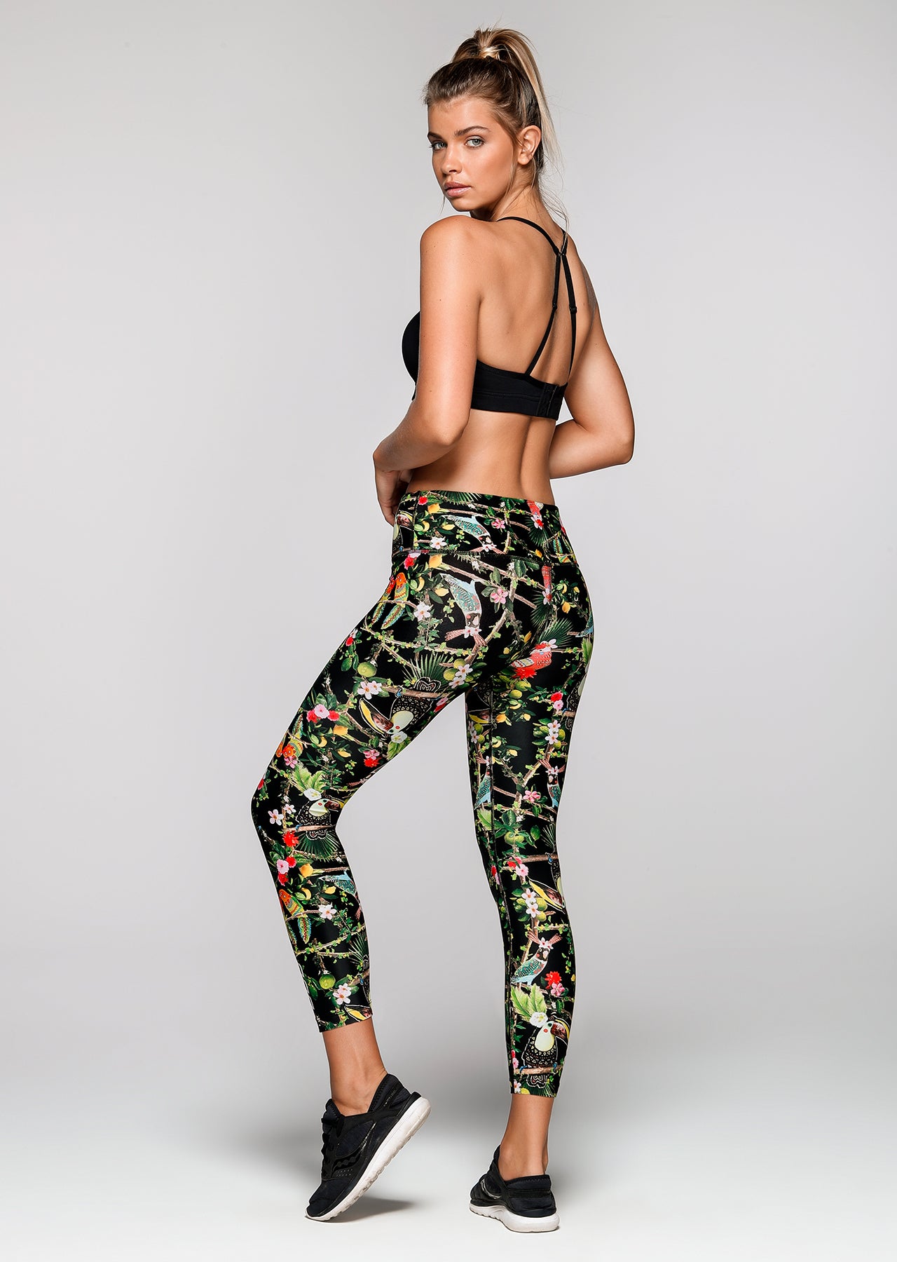 Lorna Jane Absurd Core Ankle Biter Tight - Absurd Print