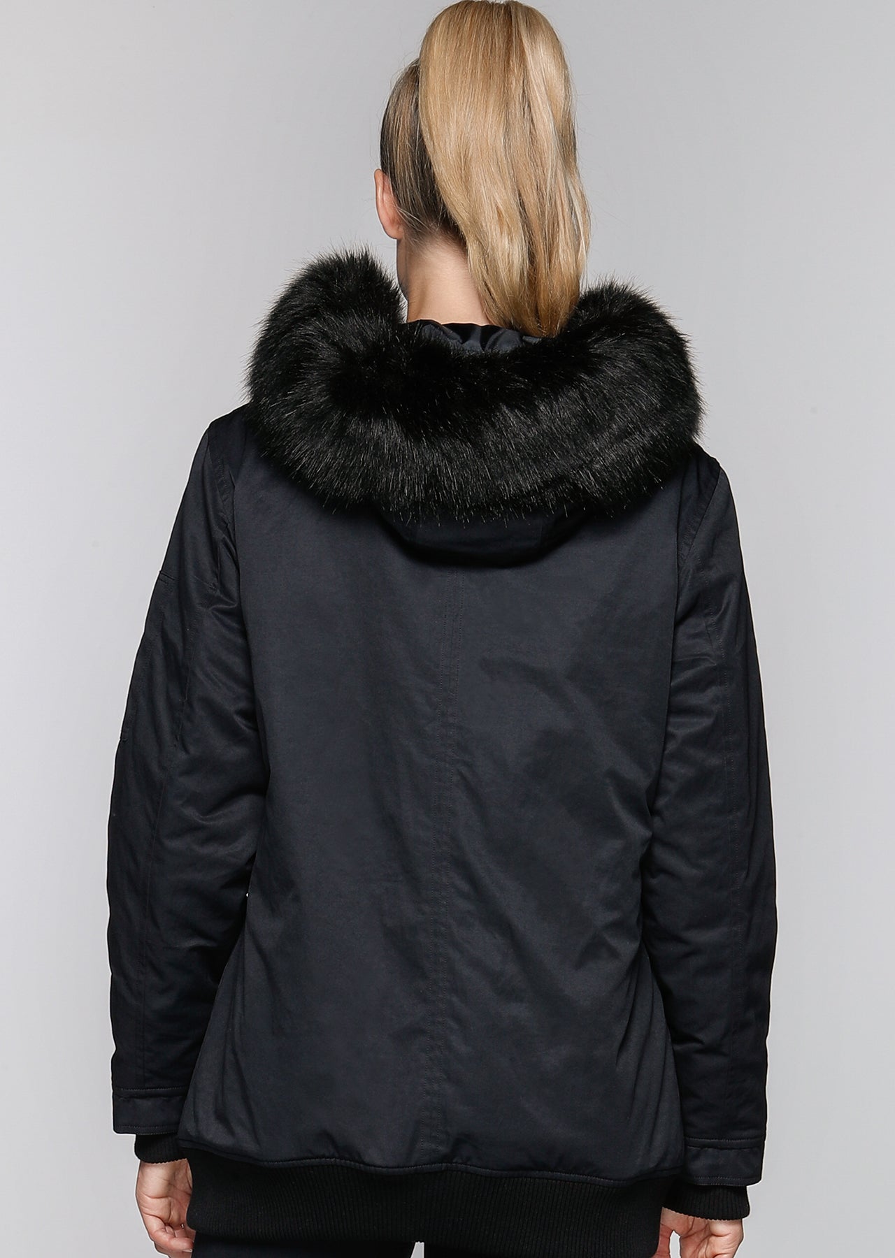 Lorna Jane All Rounder Anorak - Black