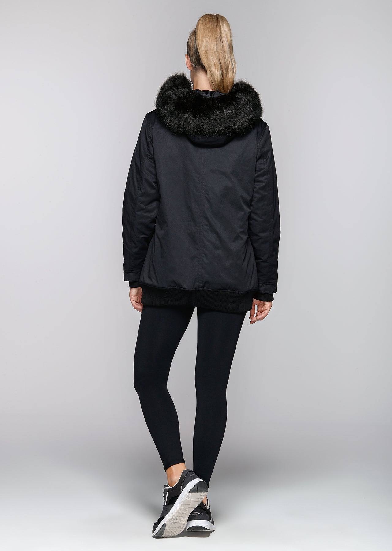 Lorna Jane All Rounder Anorak - Black