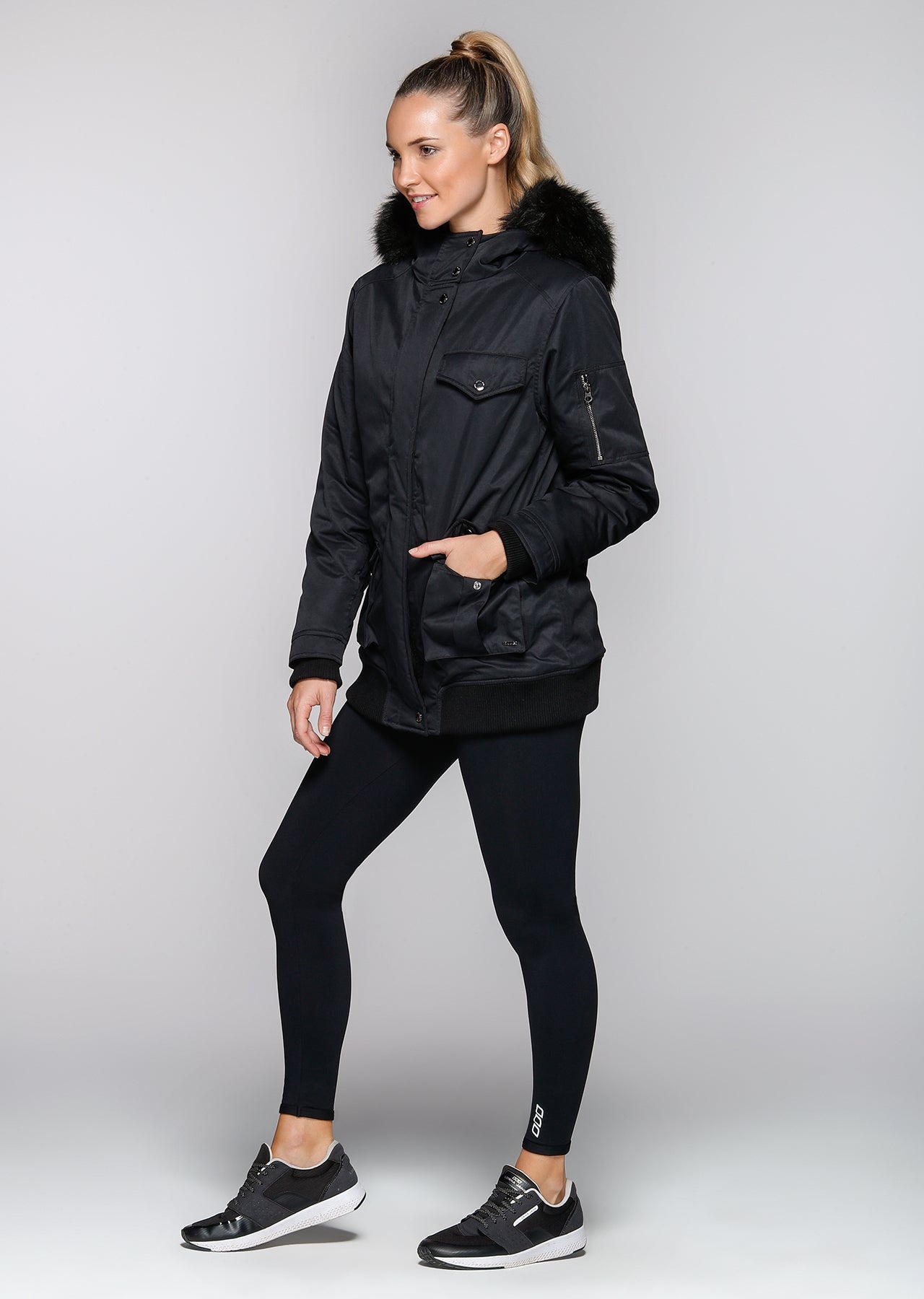 Lorna Jane All Rounder Anorak - Black