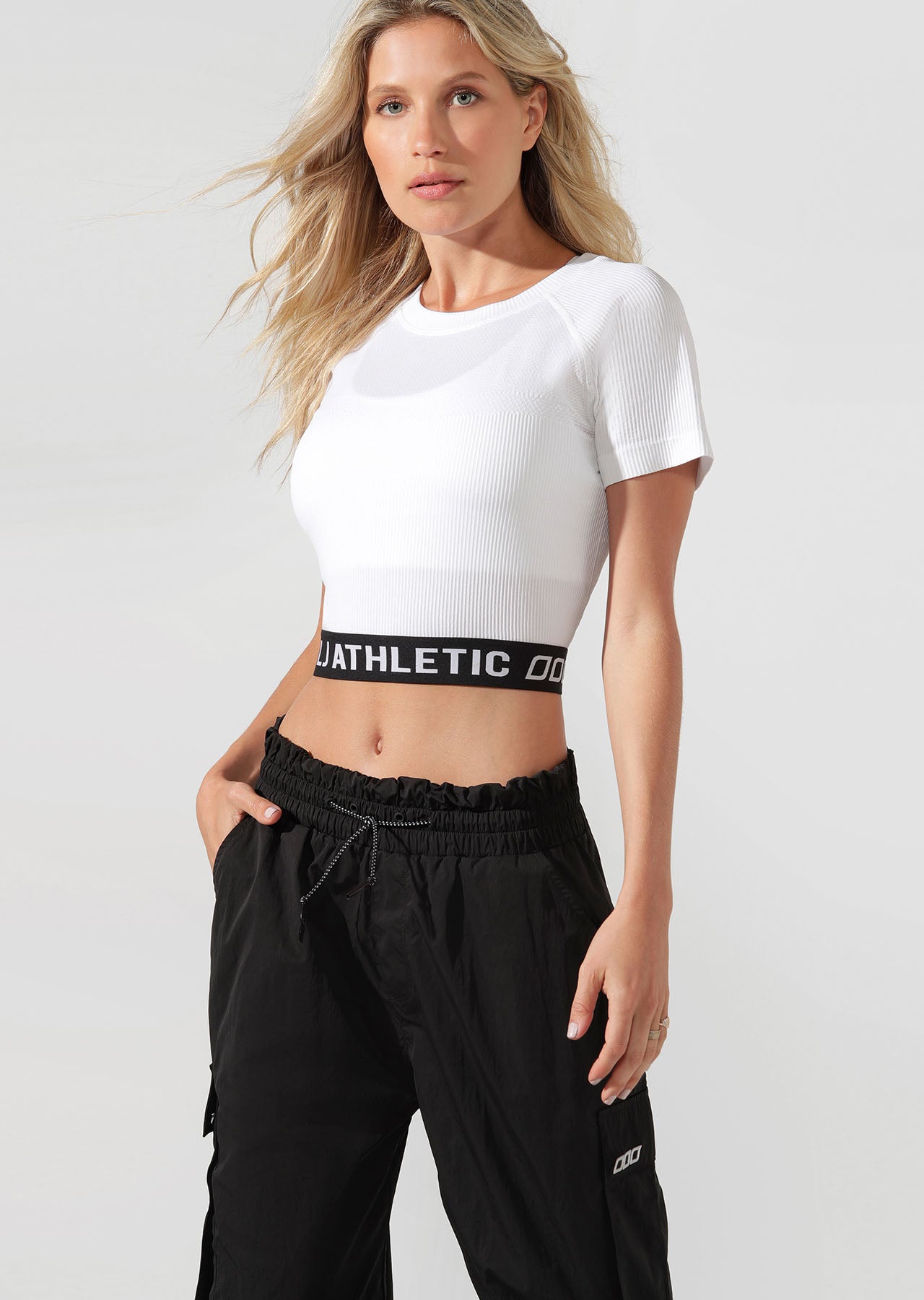 Lorna Jane Athletic Cropped Seamless Tee - White