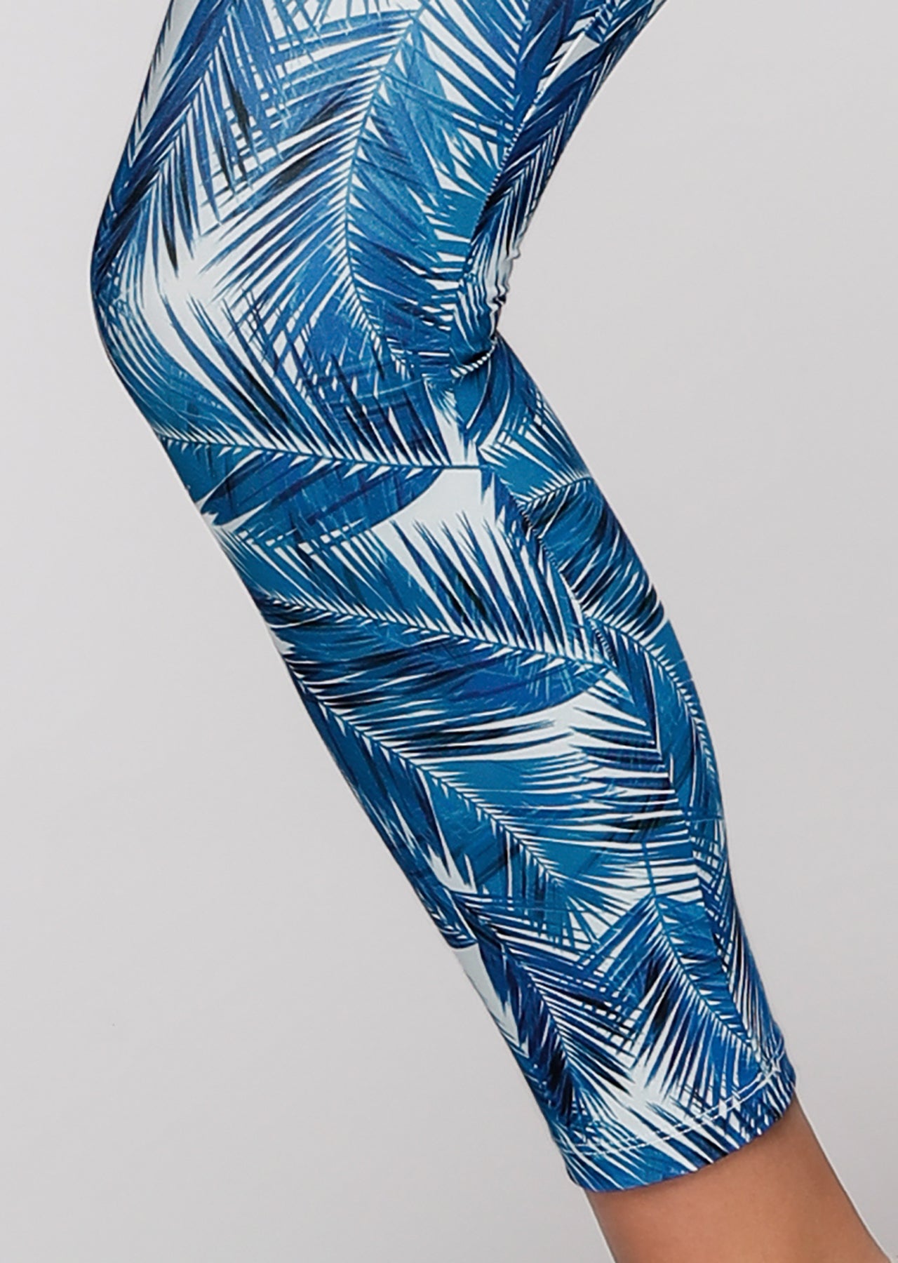 Lorna Jane Bahamas Core Ankle Biter Tight - Bahamas Print