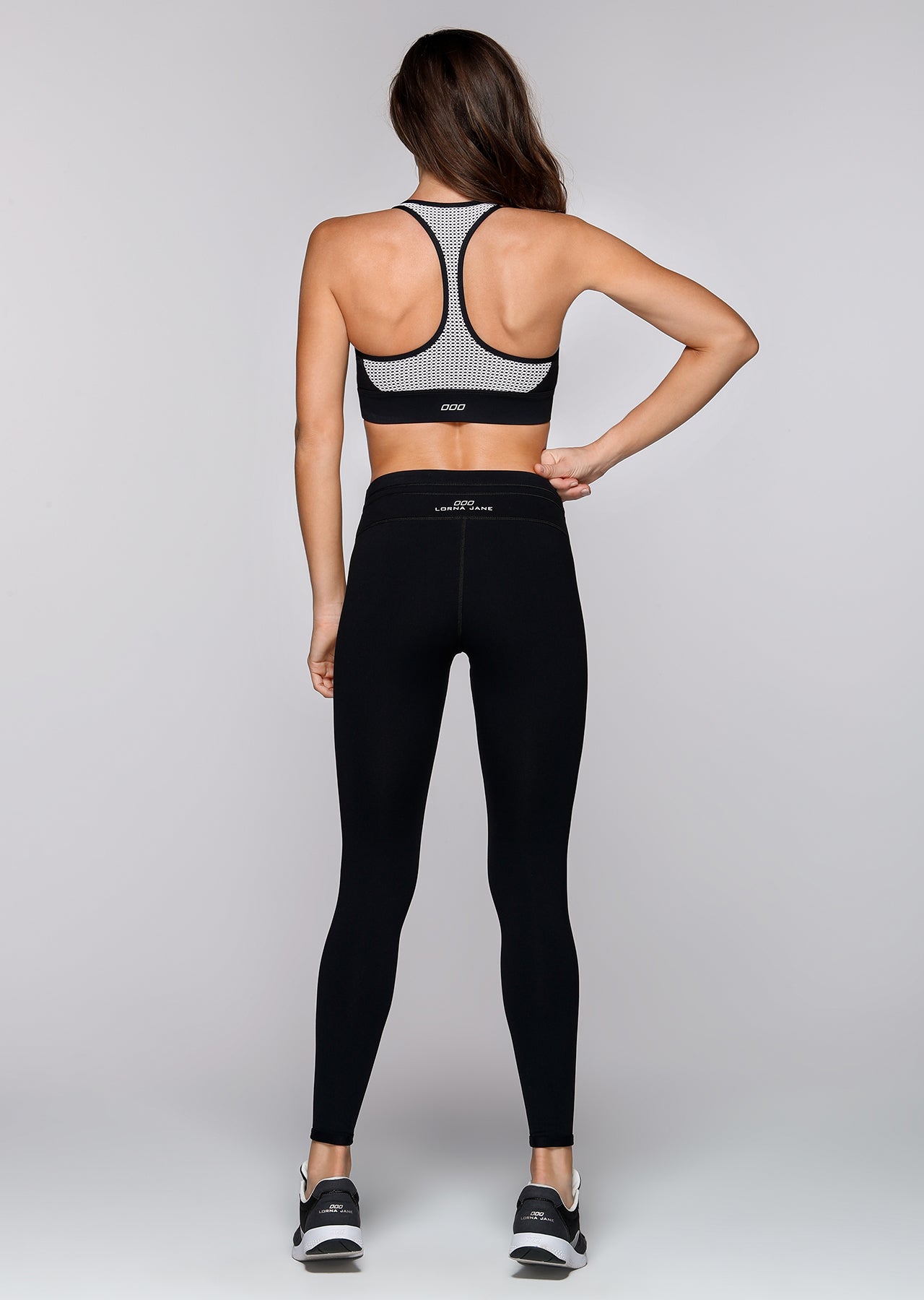 Lorna Jane Bend & Twist Sports Bra - Black/White