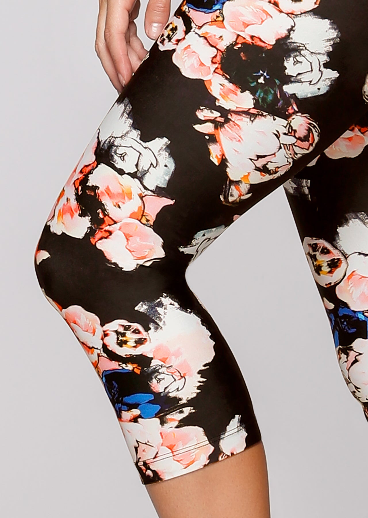 Lorna Jane Blossom Active Core 7/8 Tight - Gothic Blossom Print