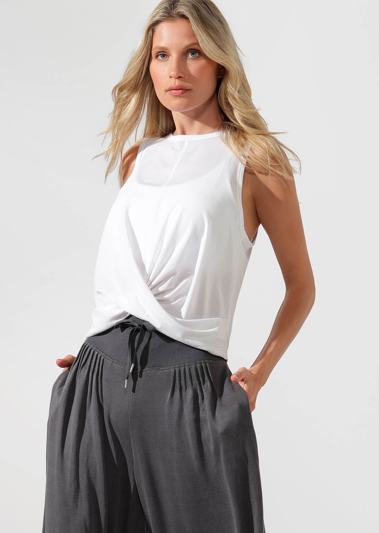 Lorna Jane Flawless Cropped Active Tank - White