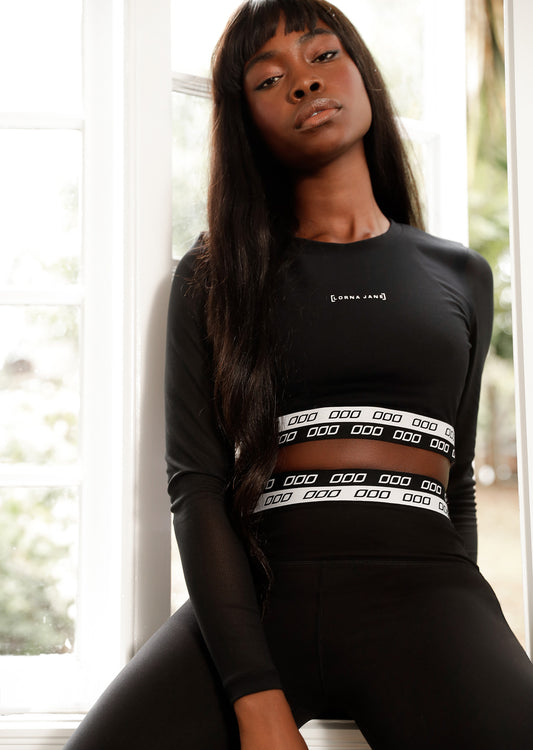 Lorna Jane Iconic Active Long Sleeve Cropped Top - Black