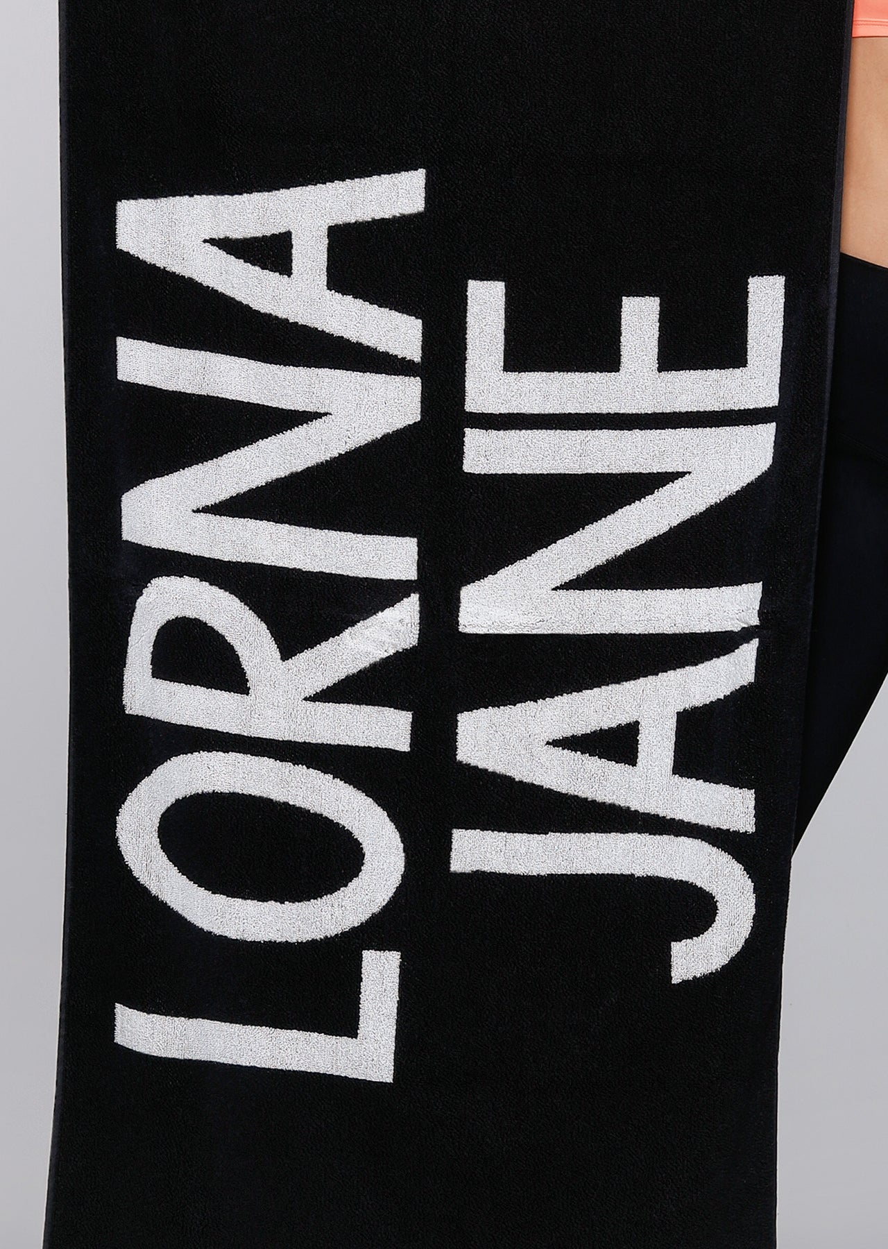 Lorna Jane LJ Gym Towel - Black/White