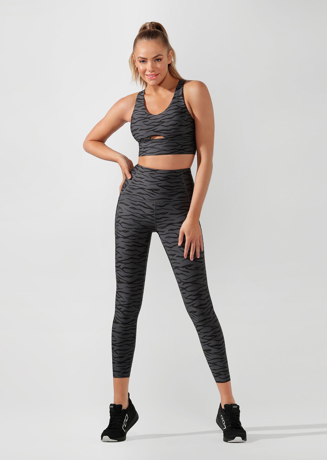 Lorna Jane Zebra Long Line Sports Bra - Titanium/Zebra Print